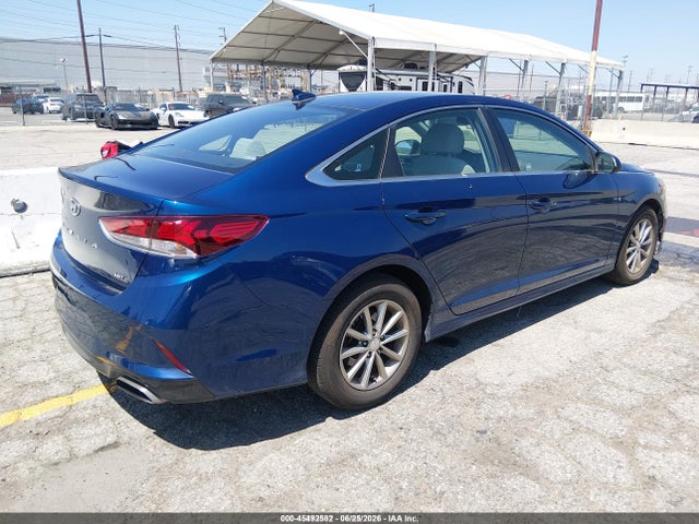 Hyundai SONATA ECO 2018 5NPE24AA3JH711310 Image 4