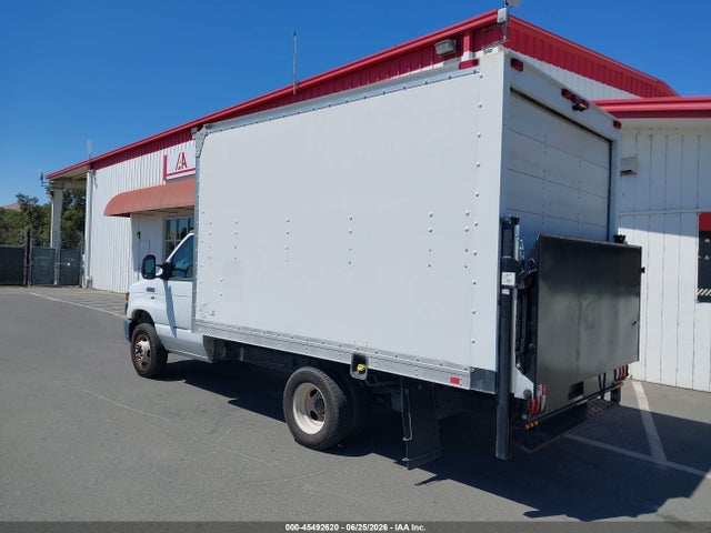 1FDWE3FL8EDB00373 Ford E-350 Cutaway