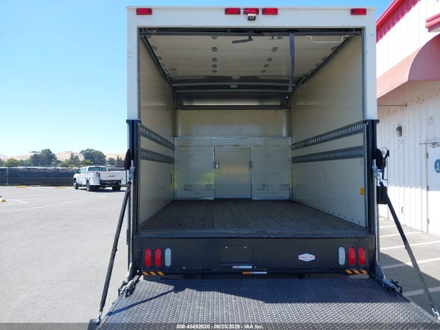 1FDWE3FL8EDB00373 Ford E-350 Cutaway