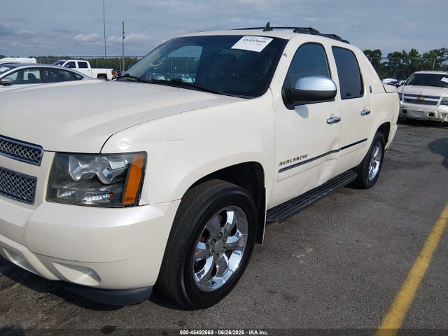 45492669 :رقم المزاد ، 3GNTKGE72DG170939 vin ، 2013 Chevrolet Avalanche Ltz مزاد بيع