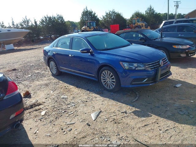 2016 Volkswagen Passat 1.8t Se მანქანა იყიდება აუქციონზე, vin: 1VWBT7A33GC068932, აუქციონის ნომერი: 45492703