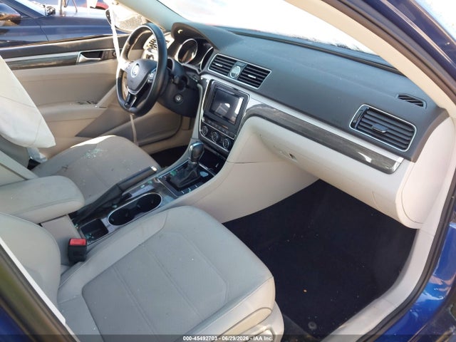 Продажа на аукционе авто 2016 Volkswagen Passat 1.8t Se, vin: 1VWBT7A33GC068932, номер лота: 45492703
