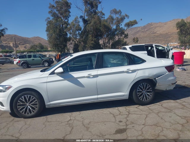 3VWC57BU9MM099392 Volkswagen Jetta 1.4t R-line/1.4t Se/s