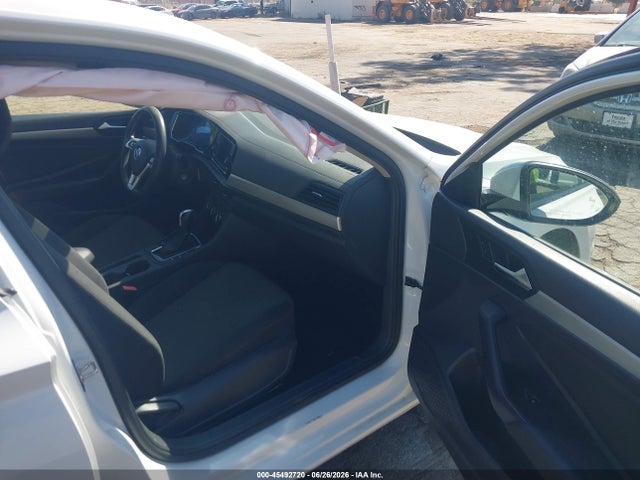 3VWC57BU9MM099392 Volkswagen Jetta 1.4t R-line/1.4t Se/s