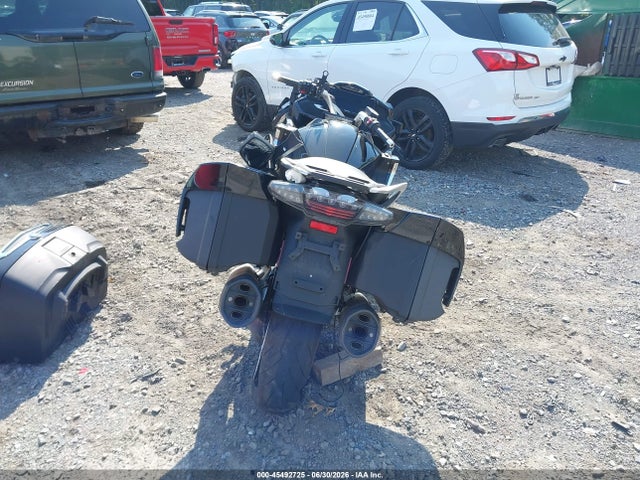 45492725 :رقم المزاد ، WB10F3301P6G96998 vin ، 2023 Bmw K1600 Gtl مزاد بيع