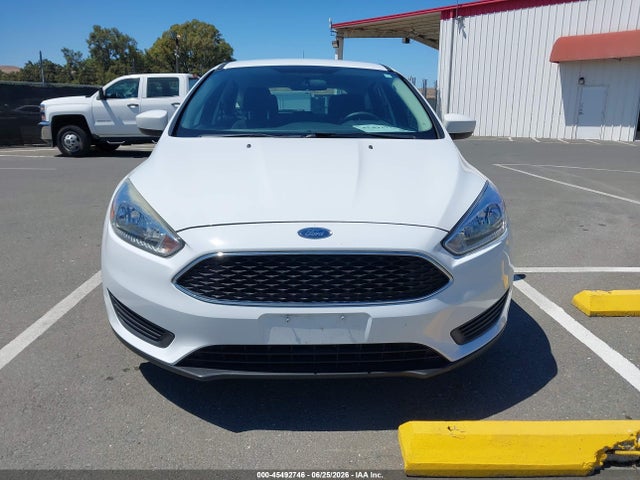 Ford FOCUS SE 2018 1FADP3K23JL328967 Image 13