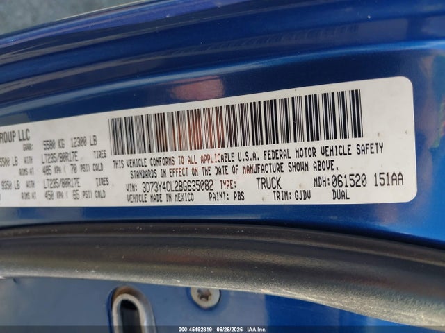 45492819 :رقم المزاد ، 3D73Y4CL2BG635082 vin ، 2011 Ram Ram 3500 Laramie مزاد بيع