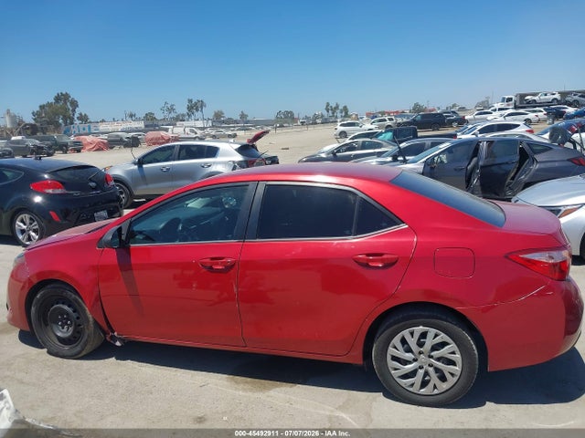 Toyota COROLLA LE 2018 5YFBURHE9JP827407 Image 14