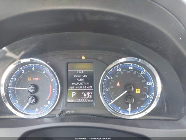 Toyota COROLLA LE 2018 5YFBURHE9JP827407 Image 7