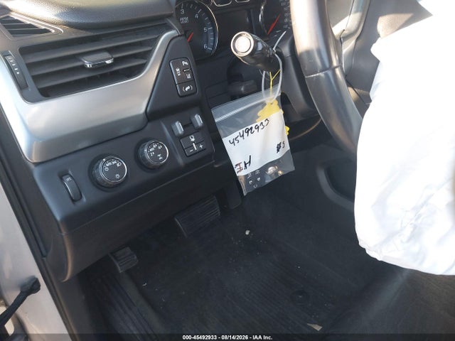 1GNSKJKC2FR212779 Chevrolet Suburban Lt