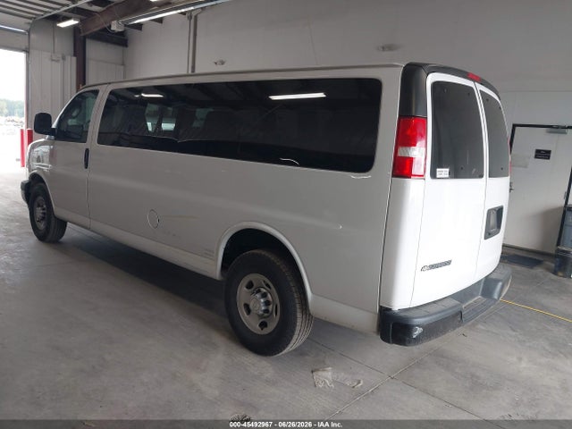 Chevrolet Express 3500 Ls 2019 1GAZGNFG1K1279095 Image 3