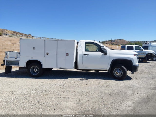1GB3WREY4MF295769 Chevrolet Silverado 3500hd Chassis Work Truck