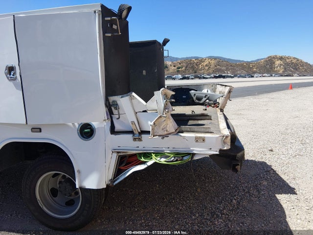 1GB3WREY4MF295769 Chevrolet Silverado 3500hd Chassis Work Truck