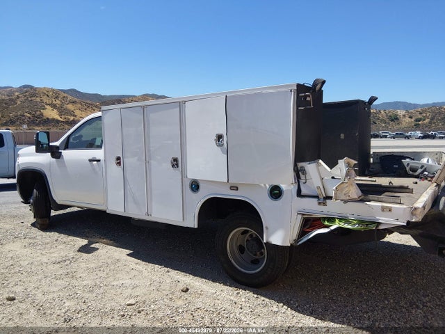 1GB3WREY4MF295769 Chevrolet Silverado 3500hd Chassis Work Truck