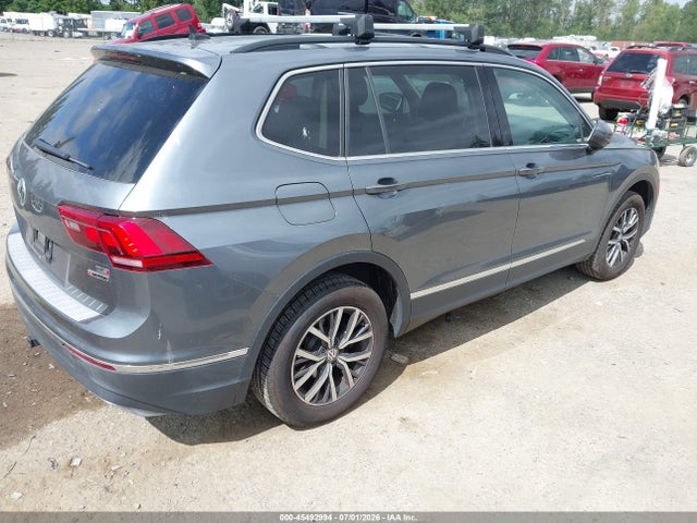 3VV2B7AX4JM198251 Volkswagen Tiguan 2.0t Se/2.0t Sel