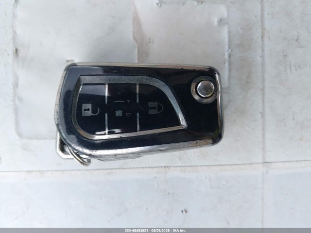 2T3MWRFV0LW082299 Toyota Rav4 Hybrid Le