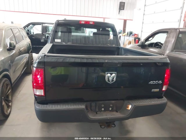 Продаж на аукціоні авто 2018 Ram 1500 Tradesman  4x4 5'7 Box, vin: 1C6RR7KGXJS306748, номер лоту: 45493024