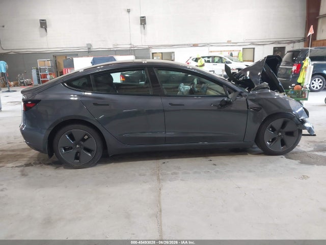 Tesla Model 3 Long Range Dual Motor All-wheel Drive 2022 5YJ3E1EB2NF246023 Image 12