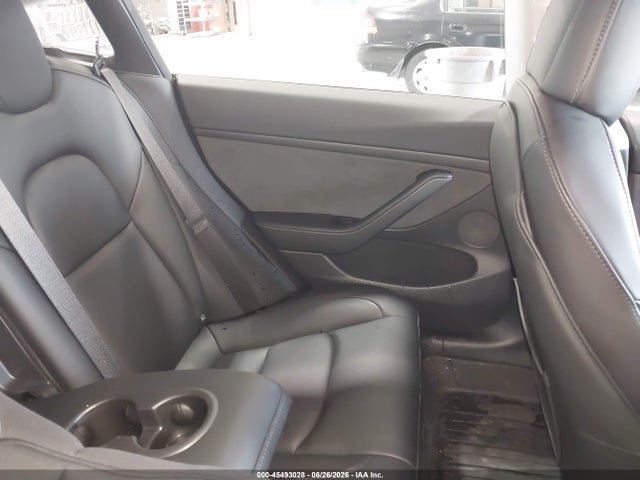 Tesla Model 3 Long Range Dual Motor All-wheel Drive 2022 5YJ3E1EB2NF246023 Image 8