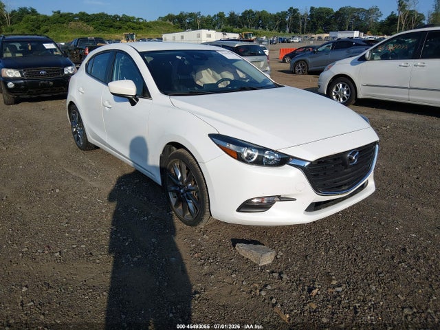 Auction sale of the 2018 Mazda Mazda3 Touring, vin: 3MZBN1L34JM213664, lot number: 45493055