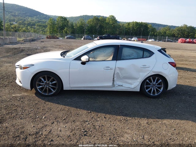45493055 :رقم المزاد ، 3MZBN1L34JM213664 vin ، 2018 Mazda Mazda3 Touring مزاد بيع