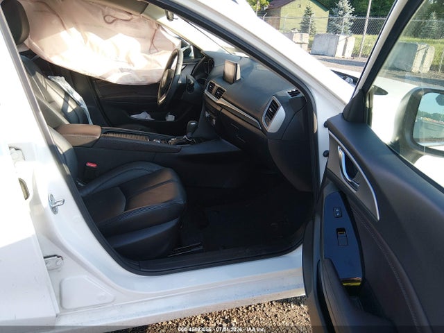 45493055 :رقم المزاد ، 3MZBN1L34JM213664 vin ، 2018 Mazda Mazda3 Touring مزاد بيع