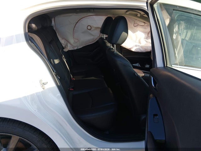 45493055 :رقم المزاد ، 3MZBN1L34JM213664 vin ، 2018 Mazda Mazda3 Touring مزاد بيع