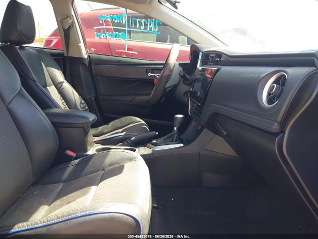 Toyota COROLLA SE 2017 5YFBURHE2HP644781 Image 5