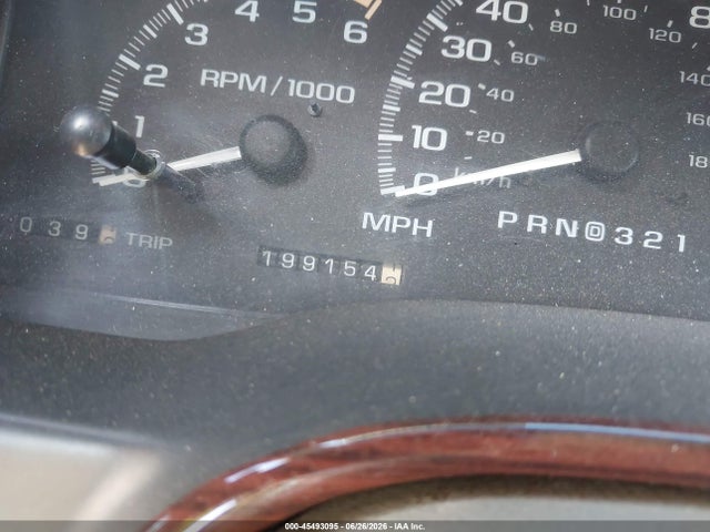 2000 Cadillac Escalade Standard მანქანა იყიდება აუქციონზე, vin: 1GYEK63R8YR221599, აუქციონის ნომერი: 45493095