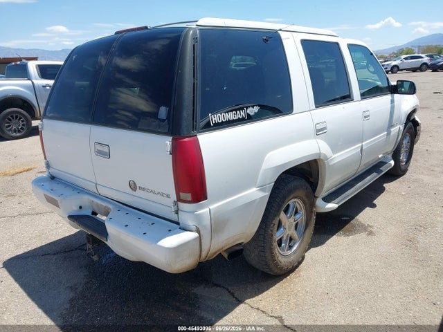 2000 Cadillac Escalade Standard მანქანა იყიდება აუქციონზე, vin: 1GYEK63R8YR221599, აუქციონის ნომერი: 45493095
