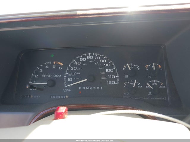 2000 Cadillac Escalade Standard მანქანა იყიდება აუქციონზე, vin: 1GYEK63R8YR221599, აუქციონის ნომერი: 45493095