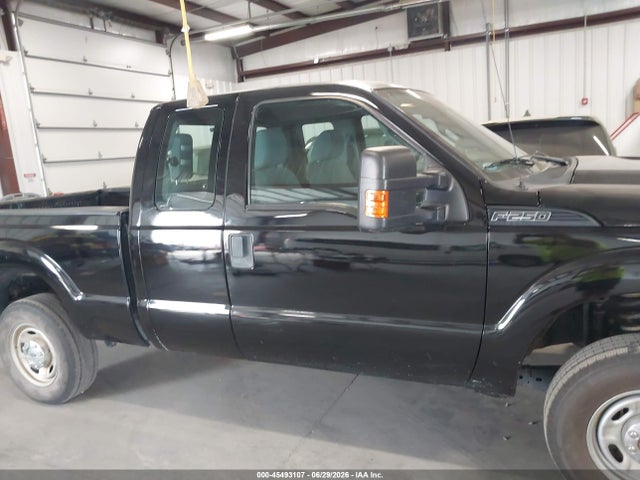 45493107 :رقم المزاد ، 1FT7X2B66GED02980 vin ، 2016 Ford F-250 Lariat/xl/xlt مزاد بيع