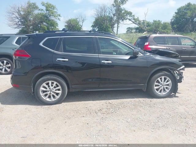 2017 Nissan Rogue Sv მანქანა იყიდება აუქციონზე, vin: 5N1AT2MT9HC802256, აუქციონის ნომერი: 45493135