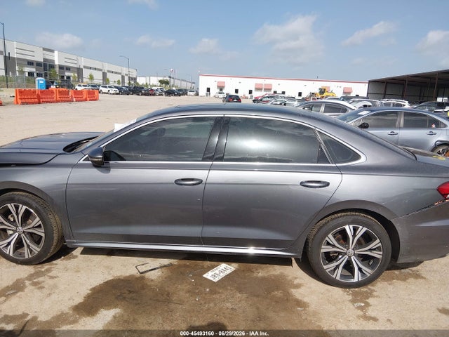 Продажа на аукционе авто 2022 Volkswagen Passat 2.0t Se, vin: 1VWSA7A33NC001072, номер лота: 45493160