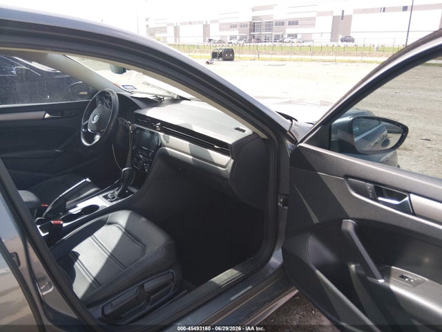 Продажа на аукционе авто 2022 Volkswagen Passat 2.0t Se, vin: 1VWSA7A33NC001072, номер лота: 45493160