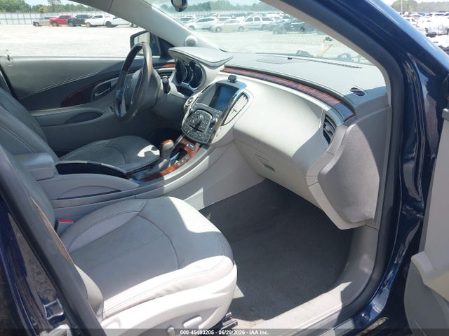 45493205 :رقم المزاد ، 1G4GE5EV7AF300453 vin ، 2010 Buick Lacrosse Cxs مزاد بيع