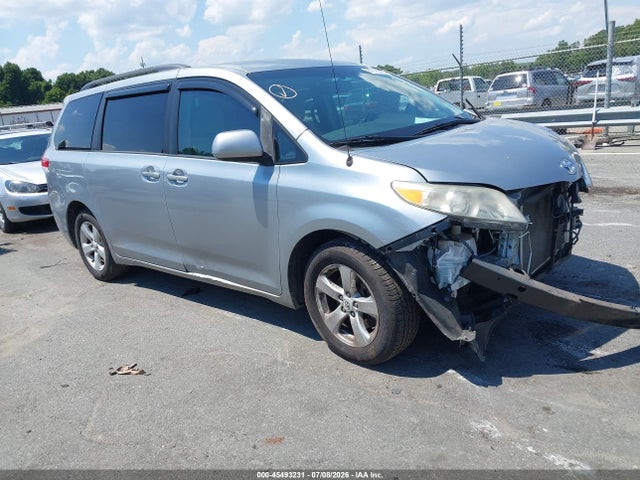 Aukcja sprzedaży 2011 Toyota Sienna Le, vin: 5TDKA3DC8BS003675, numer aukcji: 45493231