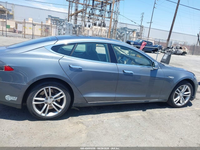 Продажа на аукционе авто 2013 Tesla Model S, vin: 5YJSA1CN9DFP07706, номер лота: 45493259