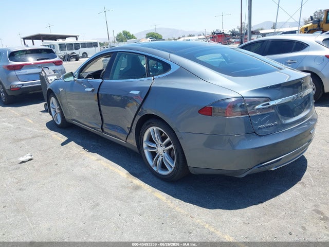 Продажа на аукционе авто 2013 Tesla Model S, vin: 5YJSA1CN9DFP07706, номер лота: 45493259