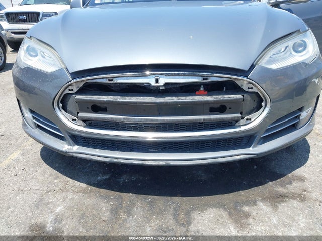 Продажа на аукционе авто 2013 Tesla Model S, vin: 5YJSA1CN9DFP07706, номер лота: 45493259