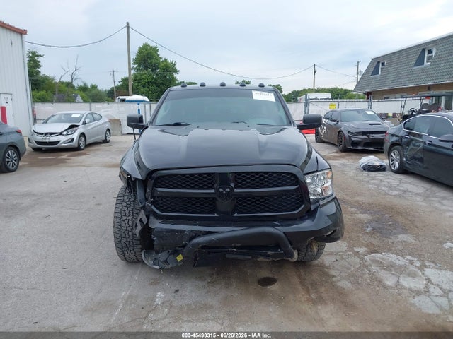 45493315 :رقم المزاد ، 1C6RR7FT9JS308434 vin ، 2018 Ram 1500 Express  4x4 6'4 Box مزاد بيع
