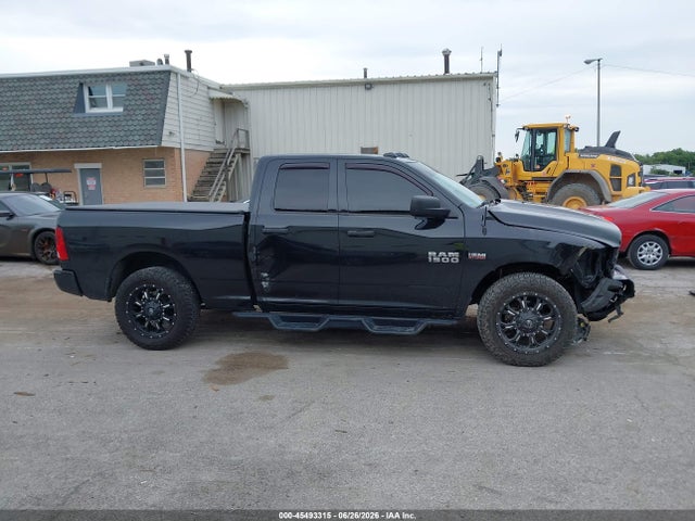 45493315 :رقم المزاد ، 1C6RR7FT9JS308434 vin ، 2018 Ram 1500 Express  4x4 6'4 Box مزاد بيع