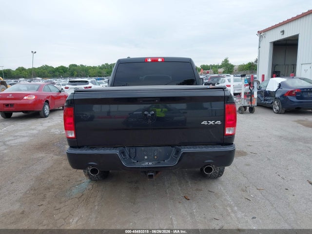 45493315 :رقم المزاد ، 1C6RR7FT9JS308434 vin ، 2018 Ram 1500 Express  4x4 6'4 Box مزاد بيع