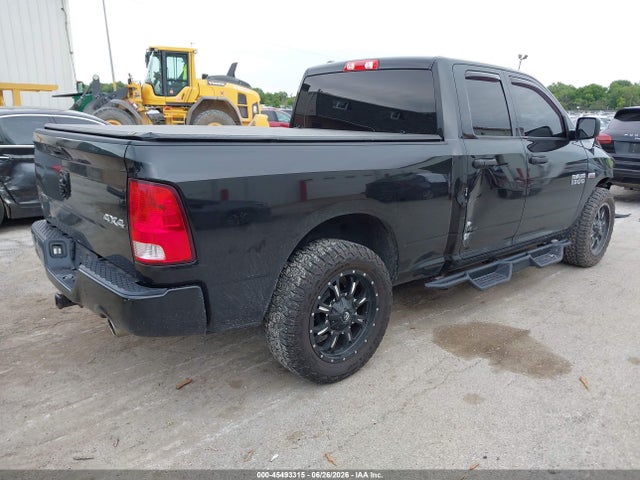 45493315 :رقم المزاد ، 1C6RR7FT9JS308434 vin ، 2018 Ram 1500 Express  4x4 6'4 Box مزاد بيع