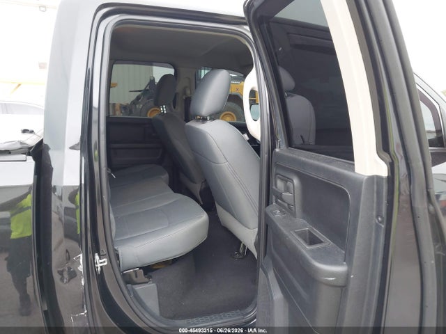 45493315 :رقم المزاد ، 1C6RR7FT9JS308434 vin ، 2018 Ram 1500 Express  4x4 6'4 Box مزاد بيع