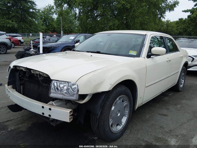 45493396 :رقم المزاد ، 2C3JA53G75H688383 vin ، 2005 Chrysler 300 Touring مزاد بيع