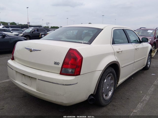 45493396 :رقم المزاد ، 2C3JA53G75H688383 vin ، 2005 Chrysler 300 Touring مزاد بيع