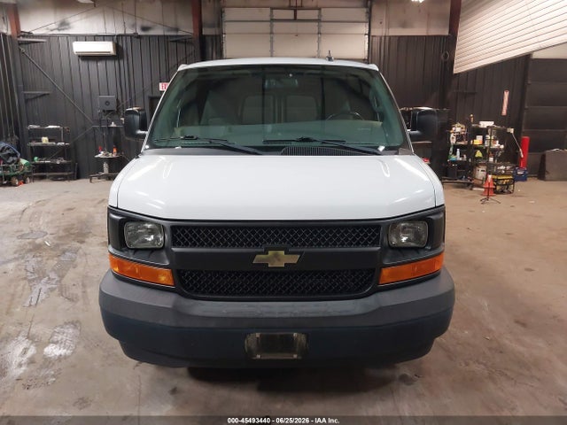 Chevrolet Express 3500 Work Van 2017 1GCZGHFGXH1247490 Image 15