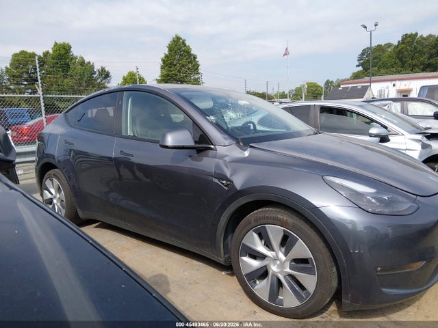 Продажа на аукционе авто 2023 Tesla Model Y Awd/long Range Dual Motor All-wheel Drive, vin: 7SAYGDEE1PF881154, номер лота: 45493465