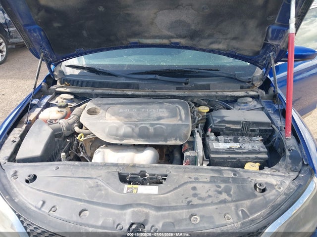 45493520 :رقم المزاد ، 1C3CCCAB1FN718565 vin ، 2015 Chrysler 200 Limited مزاد بيع